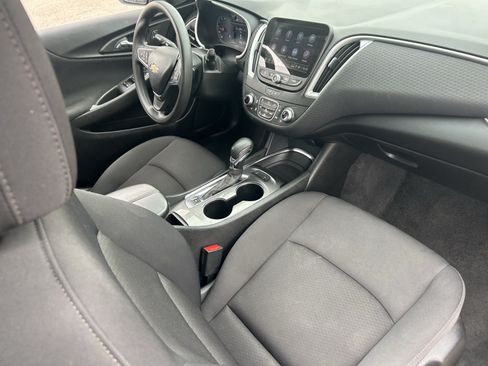 Certified 2024 Chevrolet Malibu LT FWD image 11