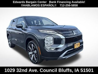Used 2025 Mitsubishi Outlander SE