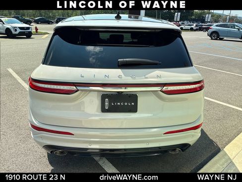 Certified 2023 Lincoln Corsair AWD w/ Equipment Group 101A image 5