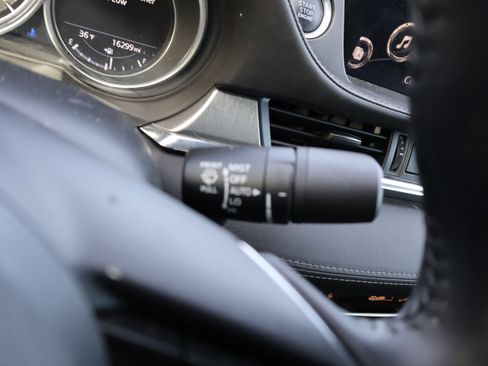 Used 2020 MAZDA MAZDA6 Sport image 34