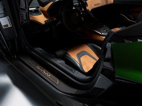 Used 2021 Lamborghini Sian Roadster AWD/4WD image 7