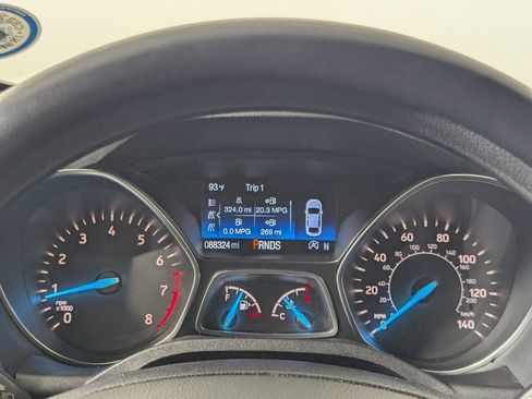 Used 2018 Ford Escape SE w/ SE Sync 3 Package AWD/4WD image 19