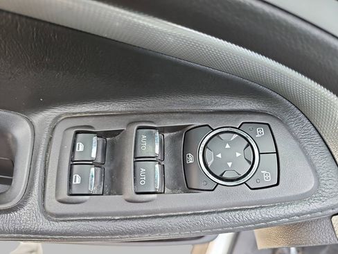 Used 2013 Ford Explorer XLT image 30