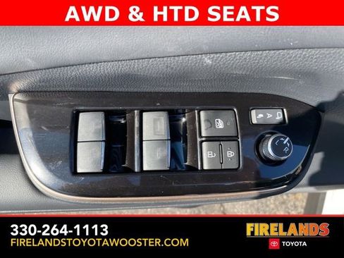 New 2025 Toyota Crown Signia image 25