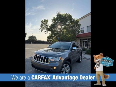 Used 2012 Jeep Grand Cherokee Limited w/ Luxury Group II RWD image 4
