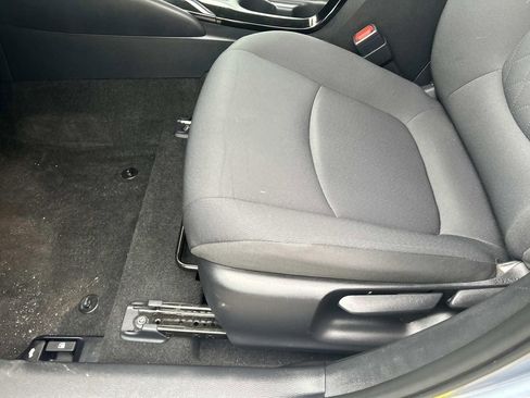 Used 2022 Toyota Corolla LE image 18