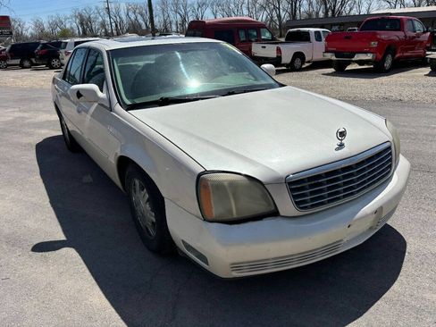 Used 2003 Cadillac De Ville image 2