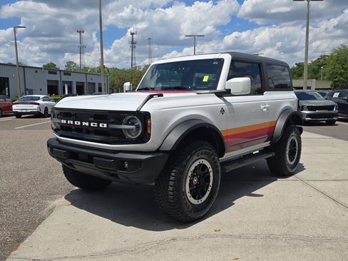 Used 2023 Ford Bronco Outer Banks w/ Sasquatch Package AWD/4WD image 4