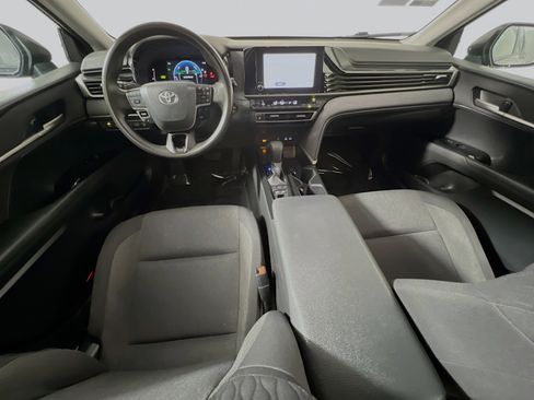 Used 2025 Toyota Camry LE FWD image 29