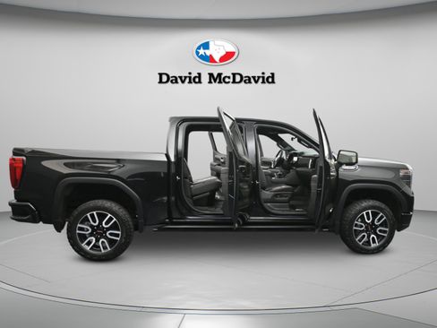 Used 2024 GMC Sierra 1500 AT4 w/ Technology Package image 23
