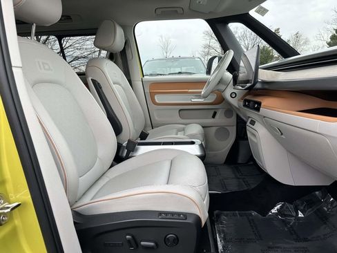 Certified 2025 Volkswagen ID. Buzz 1st Edition image 11