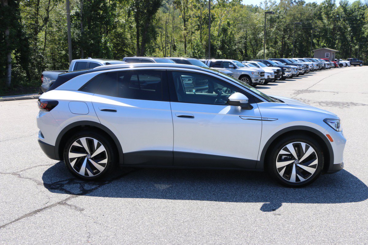 Used 2021 Volkswagen ID.4 Pro S RWD image 9