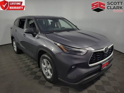 Used 2024 Toyota Highlander LE