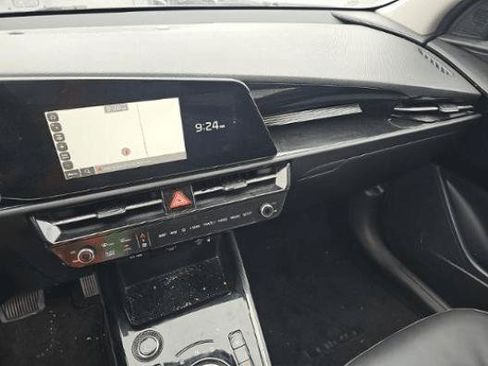 Used 2023 Kia Niro Wind FWD image 16