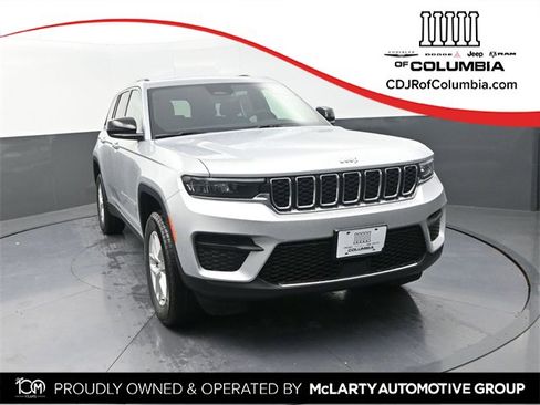 New 2025 Jeep Grand Cherokee Laredo X w/ Luxury Tech Group I image 1