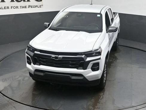 New 2026 Chevrolet Colorado LT w/ LT Convenience Package AWD/4WD image 24