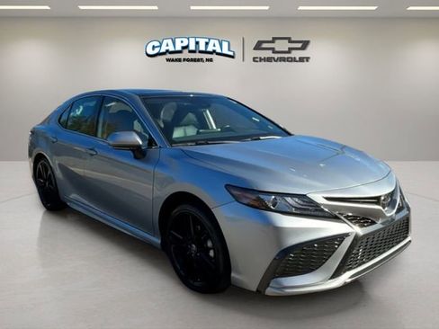 Used 2023 Toyota Camry XSE image 7