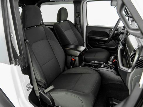 Used 2019 Jeep Wrangler Sport AWD/4WD image 30