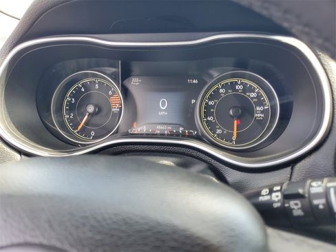 Used 2023 Jeep Cherokee Altitude Lux image 20