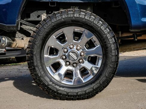 Used 2019 Ford F250 Lariat w/ Lariat Ultimate Package image 60