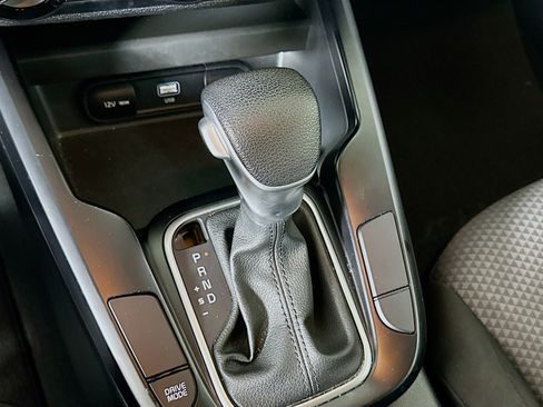 Used 2025 Kia Soul LX w/ LX Technology Package image 23