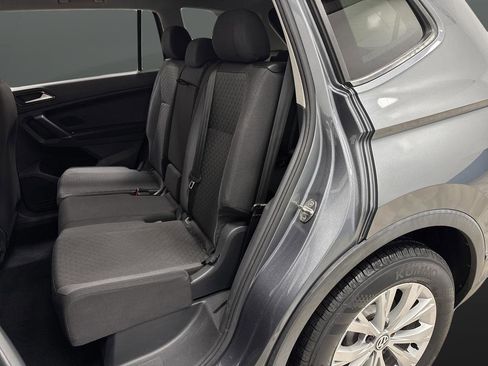 Used 2018 Volkswagen Tiguan S image 25