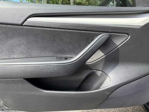Used 2022 Tesla Model 3 Long Range AWD/4WD image 12