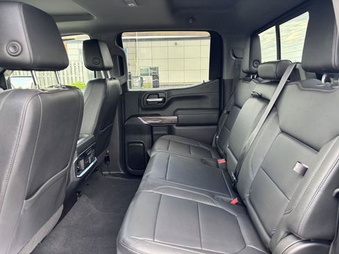 Used 2021 Chevrolet Silverado 1500 LTZ w/ LTZ Premium Package AWD/4WD image 36