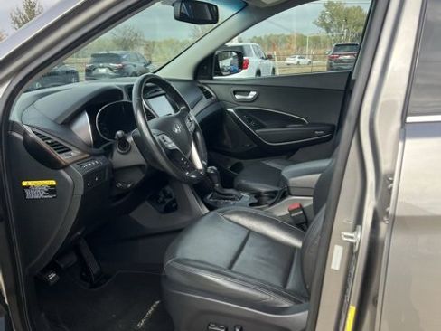 Used 2018 Hyundai Santa Fe Sport image 16