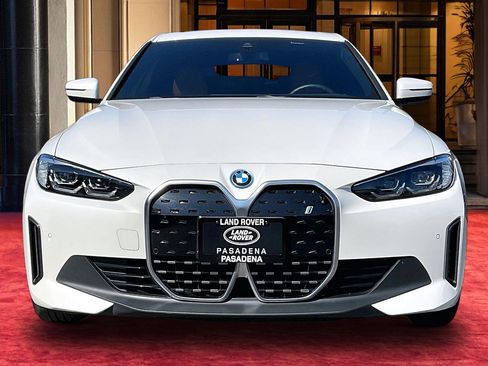 Used 2023 BMW i4 eDrive35 w/ Premium Package RWD image 3