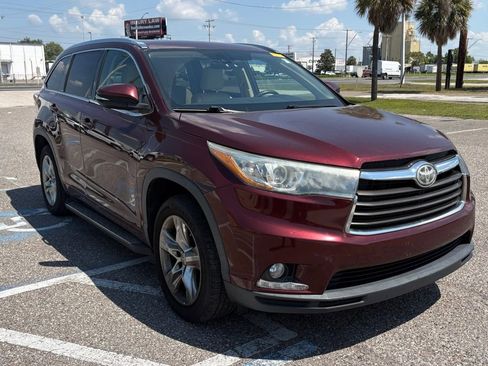 Used 2015 Toyota Highlander Limited w/ Driver Technology Package image 1