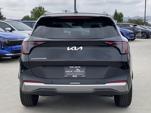 New 2026 Kia Sportage EX FWD image 5