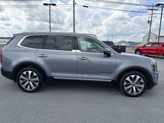 Used 2020 Kia Telluride S w/ S 8 Passenger Seating Package AWD/4WD video 2