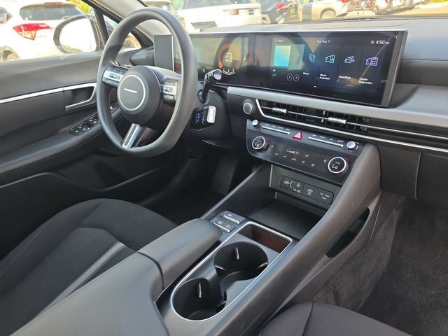 Used 2025 Hyundai Sonata SEL FWD image 16