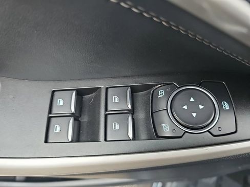 Used 2022 Ford Explorer XLT w/ Equipment Group 202A image 29