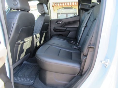 Used 2025 Chevrolet Colorado LT w/ LT Convenience Package AWD/4WD image 7