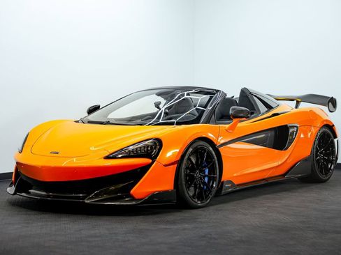 Used 2020 McLaren 600LT Spider image 1