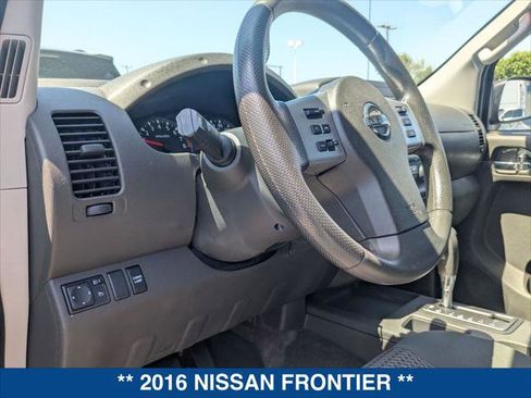 Used 2016 Nissan Frontier SV RWD image 12