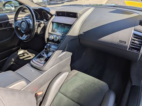 Used 2019 Jaguar F-TYPE Convertible RWD image 33