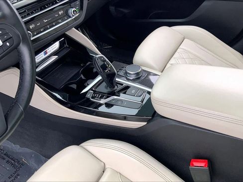Used 2019 BMW X4 M40i w/ Executive Package image 16