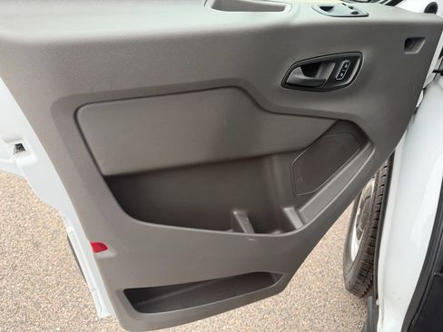 Used 2026 Ford Transit 250 148 Medium Roof RWD image 11