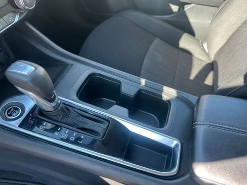 Used 2024 Nissan Sentra SV FWD image 39