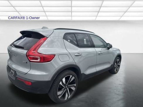 Used 2024 Volvo XC40 B5 Plus w/ Climate Package AWD/4WD image 10