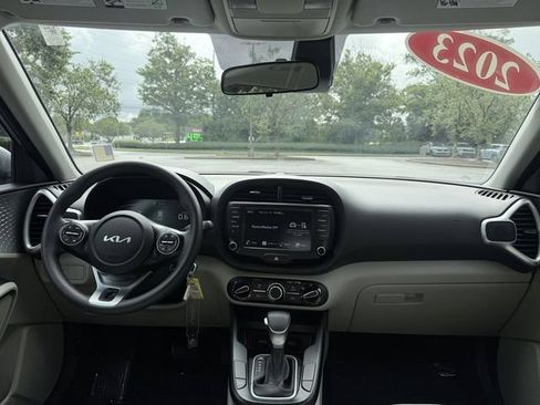 Certified 2023 Kia Soul LX w/ Option Group 015 FWD image 29