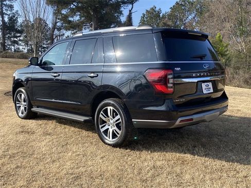 Certified 2024 Ford Expedition Limited image 10