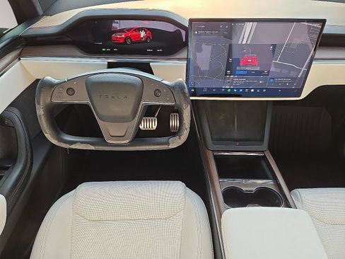Used 2022 Tesla Model X AWD/4WD image 17