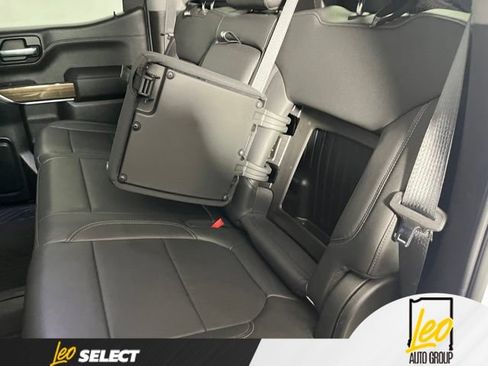 Used 2021 Chevrolet Silverado 1500 LT Trail Boss w/ Convenience Package II AWD/4WD image 12