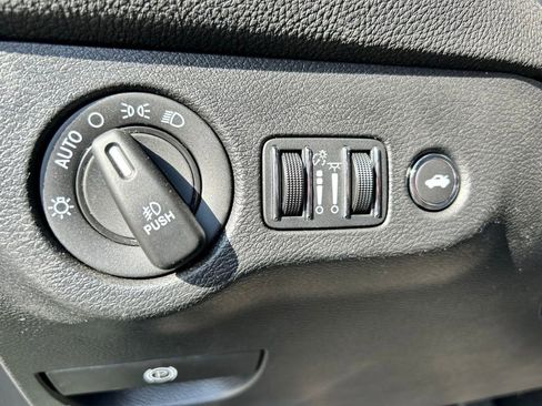 Used 2023 Dodge Challenger R/T Scat Pack w/ Scat Pack Stripe image 22