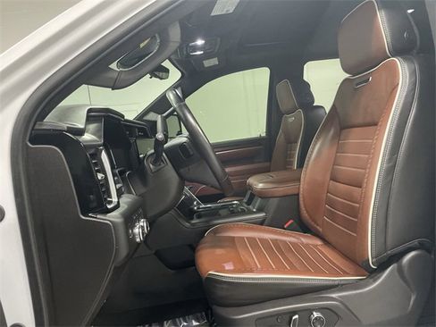 Used 2025 GMC Sierra 2500 Denali Ultimate image 22