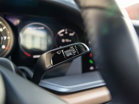 Used 2024 Porsche 911 Carrera S image 34